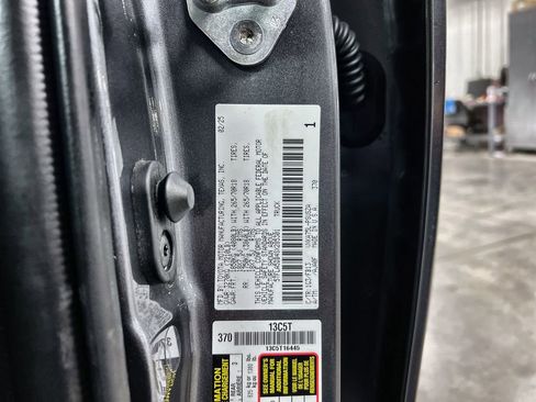 Used 2025 Toyota Tundra SR5 w/ SR5 Convenience Package AWD/4WD image 37