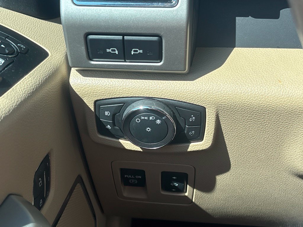 Used 2018 Ford F150 Lariat w/ Equipment Group 501A Mid AWD/4WD image 25