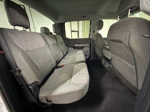 Used 2024 Ford F350 XLT AWD/4WD image 21