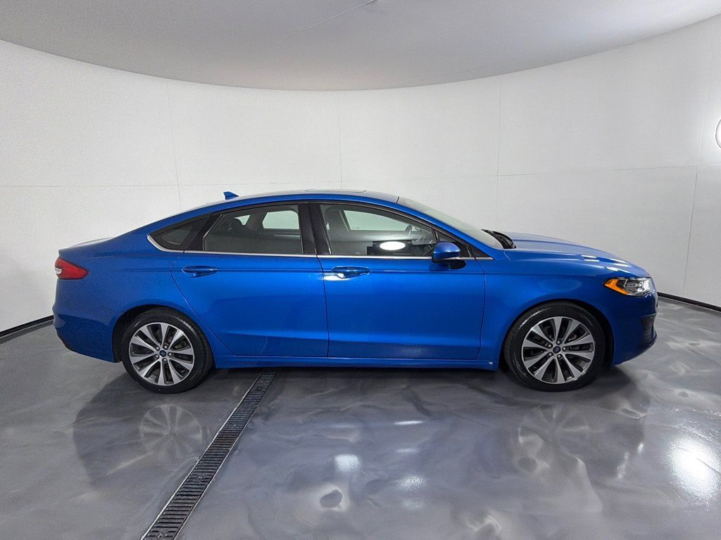 Used 2020 Ford Fusion SE AWD/4WD image 4