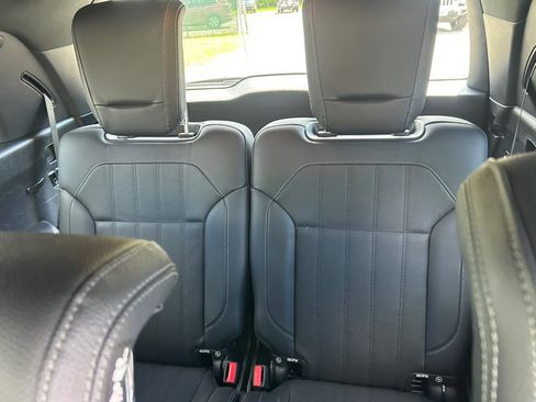 Used 2019 Mercedes-Benz GLS 450 4MATIC image 19