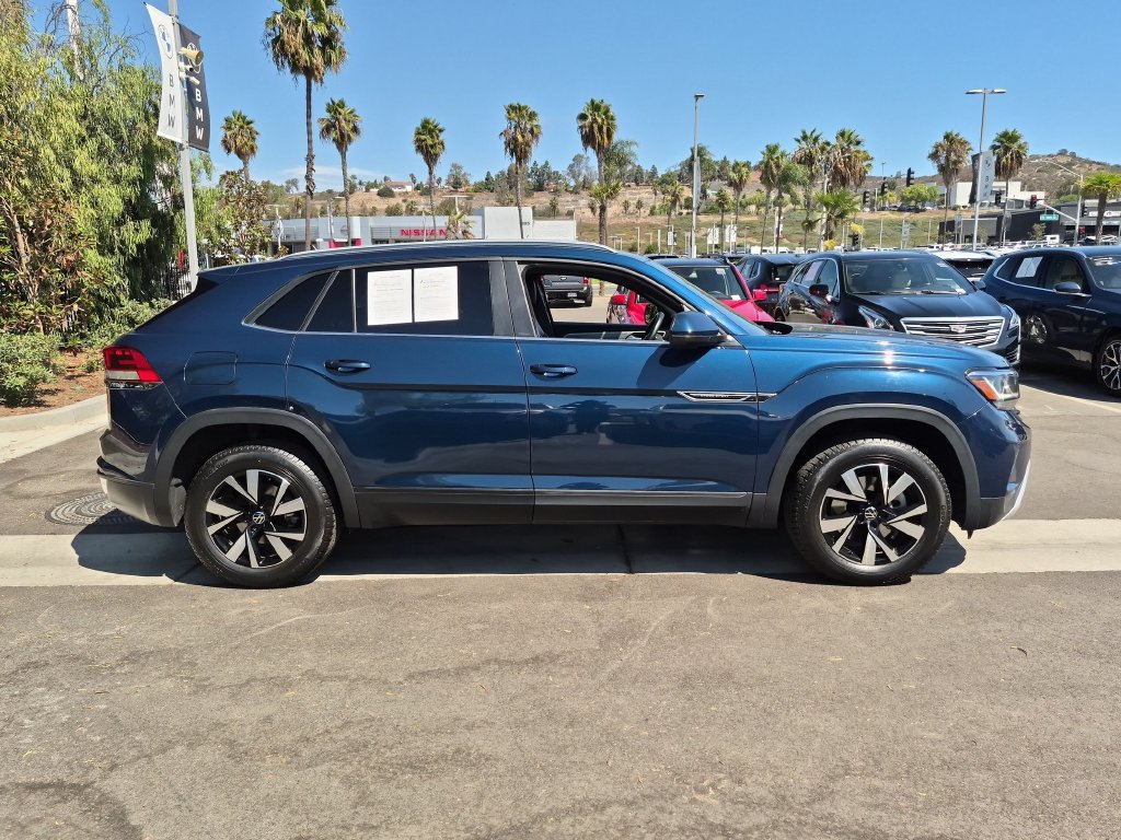 Used 2022 Volkswagen Atlas Cross Sport SE AWD/4WD image 3