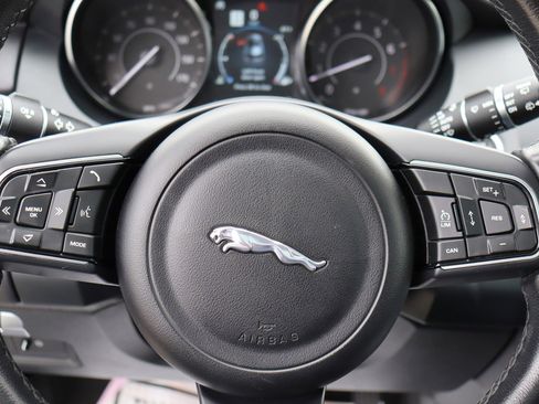 Used 2019 Jaguar E-PACE S image 28