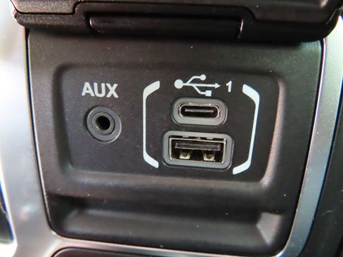 Certified 2024 Jeep Wrangler Sport AWD/4WD image 8