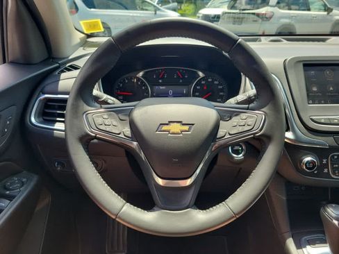 Used 2020 Chevrolet Equinox LT AWD/4WD image 11