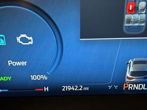 Used 2024 Ford Escape ST-Line Elite w/ Premium Technology Package image 24