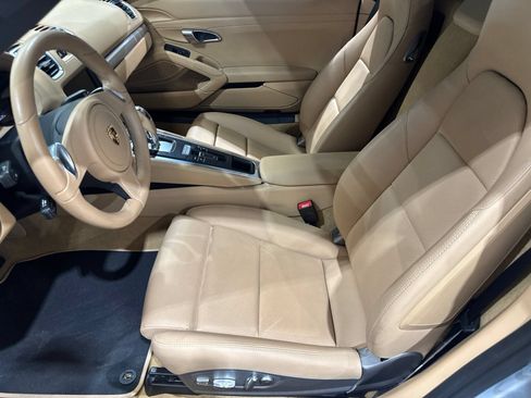 Used 2015 Porsche Boxster RWD image 19