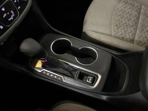 Used 2022 Chevrolet Equinox LS w/ LS Convenience Package FWD image 48