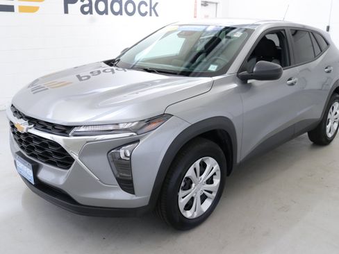 Certified 2024 Chevrolet Trax LS image 3