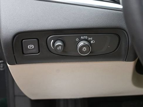 Used 2020 Buick Enclave Premium w/ Sun and Sites Package AWD/4WD image 11