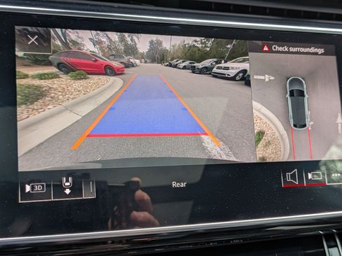 Used 2020 Audi Q8 Premium Plus image 24