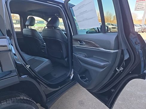 New 2026 Jeep Grand Cherokee Altitude AWD/4WD image 81