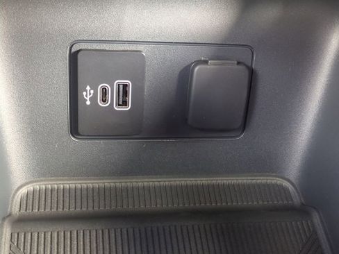 New 2026 Ford Explorer Platinum image 23