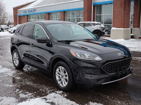 Used 2022 Ford Escape SE w/ Convenience Package image 2