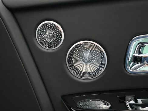New 2027 Rolls-Royce Phantom Extended Wheelbase RWD image 31