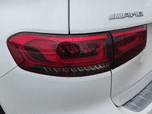 Used 2022 Mercedes-Benz GLB 35 AMG 4MATIC image 7
