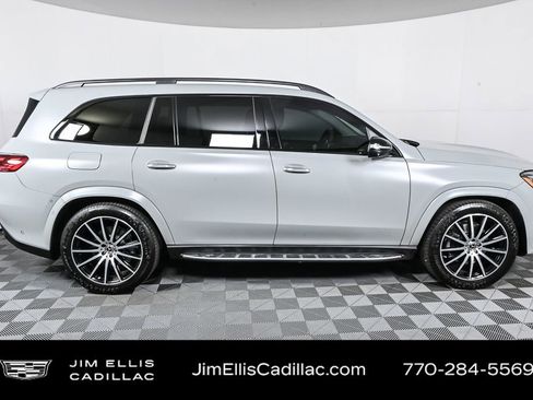 Used 2024 Mercedes-Benz GLS 580 4MATIC image 29