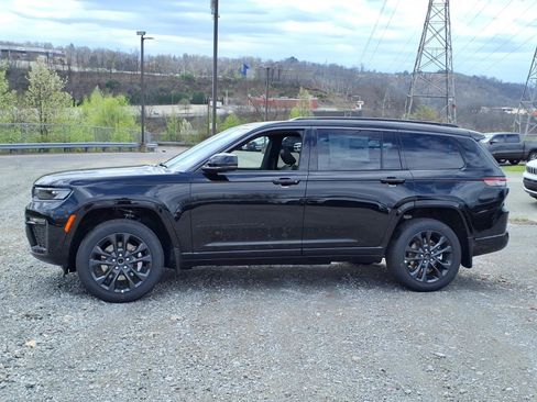 New 2026 Jeep Grand Cherokee L Limited AWD/4WD image 2
