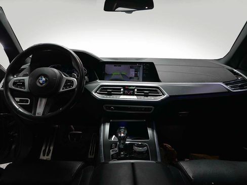 Used 2022 BMW X5 sDrive40i w/ M Sport Package RWD image 11