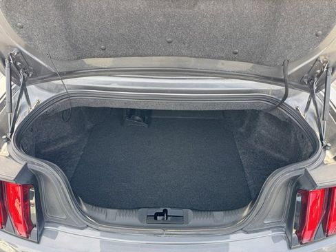 Used 2021 Ford Mustang Premium image 33