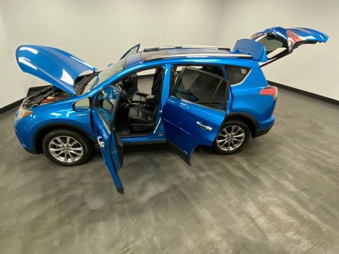Used 2017 Toyota RAV4 Limited w/ Advanced Technology Package image 48