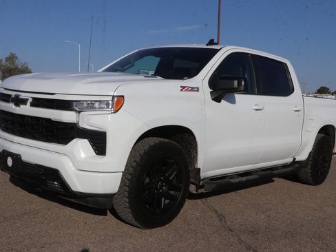 Used 2024 Chevrolet Silverado 1500 RST w/ Convenience Package II AWD/4WD image 3