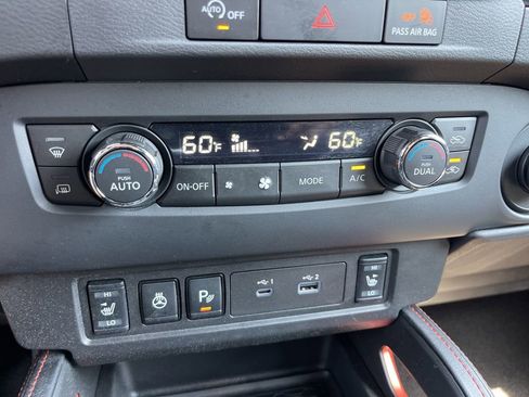 Used 2023 Nissan Frontier PRO-4X w/ Pro Convenience Package AWD/4WD image 12