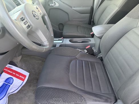 Used 2016 Nissan Frontier Desert Runner image 14