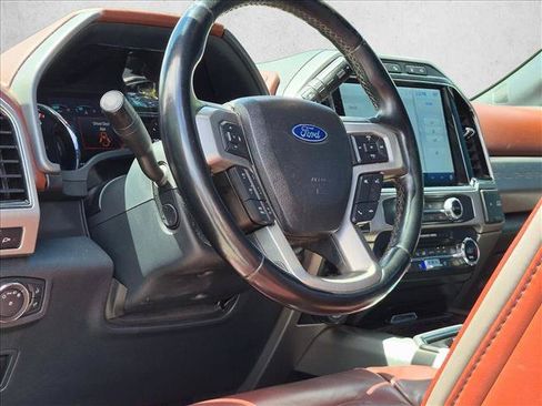Used 2022 Ford F350 Platinum w/ Tremor Off-Road Package AWD/4WD image 6
