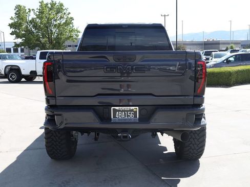 Used 2026 GMC Sierra 3500 Denali Ultimate AWD/4WD image 5