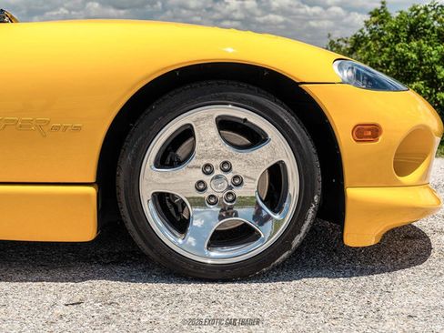 Used 2001 Dodge Viper GTS RWD image 54