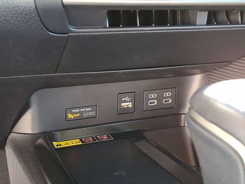 Certified 2025 Toyota Camry SE image 25