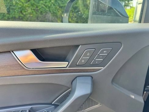 Certified 2023 Audi Q5 2.0T Premium Plus w/ Premium Plus Package AWD/4WD image 18