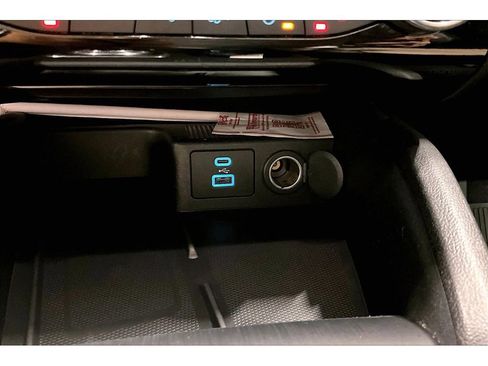 Used 2021 Ford Escape Titanium w/ Titanium Premium Package image 35