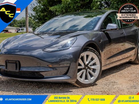 Used 2022 Tesla Model 3 Standard Range RWD image 1
