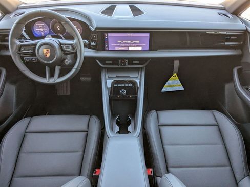 New 2026 Porsche Macan Electric RWD image 20