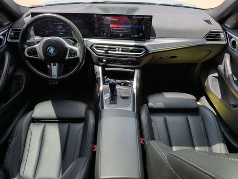 Used 2022 BMW i4 eDrive40 w/ M Sport Package RWD image 29