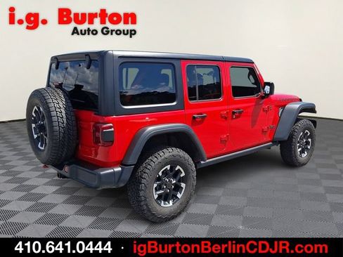 Used 2026 Jeep Wrangler Unlimited Rubicon AWD/4WD image 6