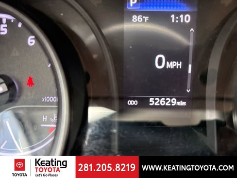 Used 2024 Toyota Camry SE image 18