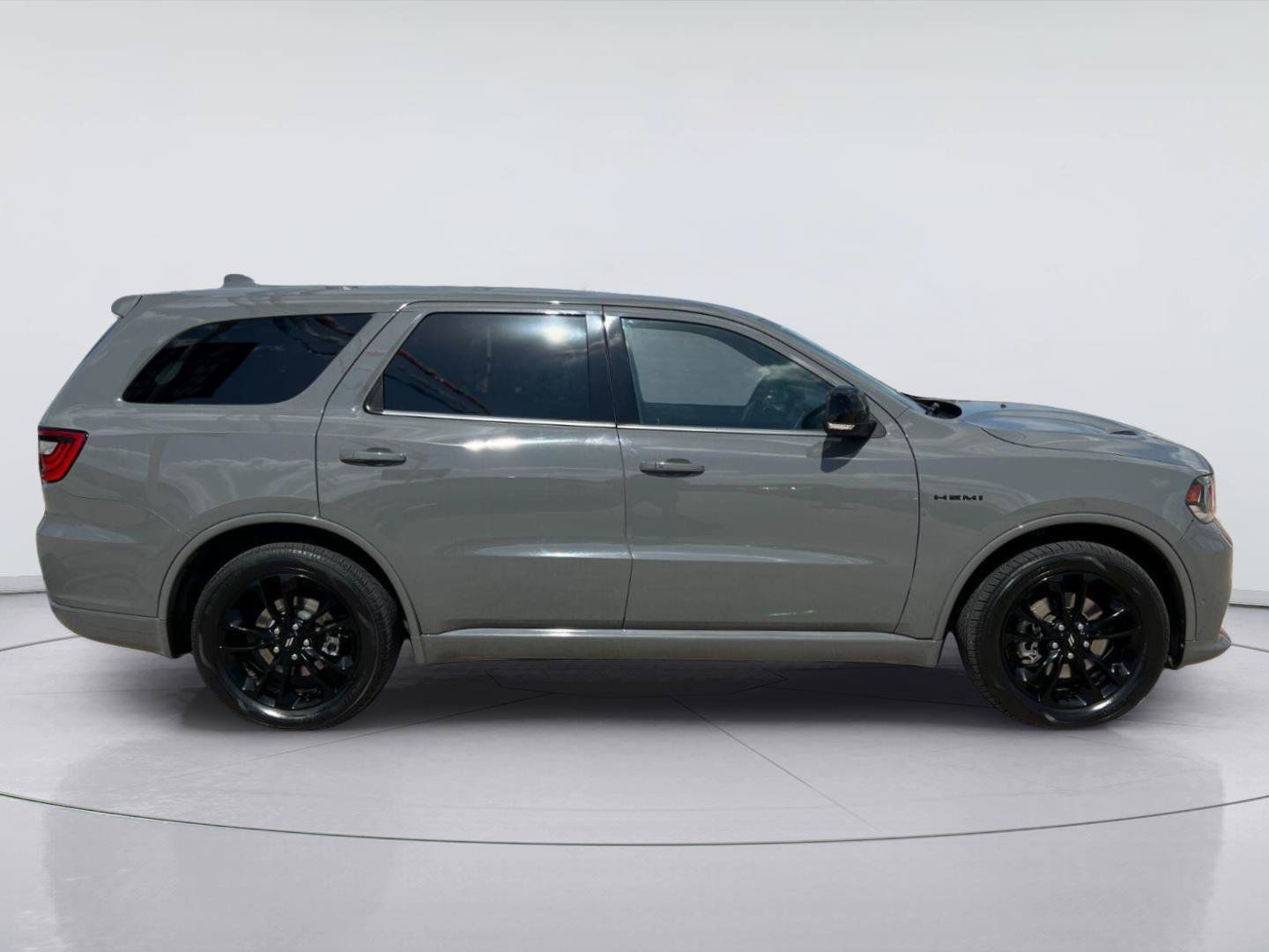 Used 2020 Dodge Durango R/T w/ Blacktop Package AWD/4WD image 2