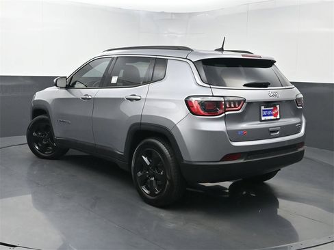 Used 2019 Jeep Compass Latitude w/ Popular Equipment Group image 22