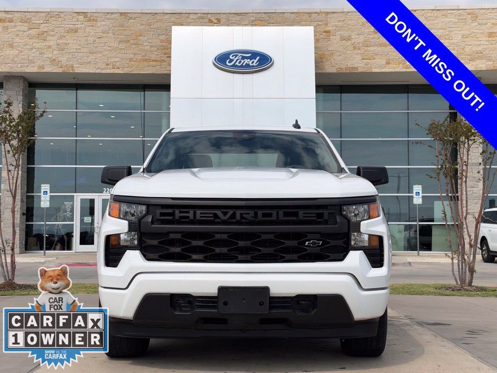 Used 2024 Chevrolet Silverado 1500 Custom w/ LPO, Dark Essentials Package RWD image 2