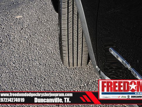 Used 2018 Jeep Compass Latitude FWD image 45