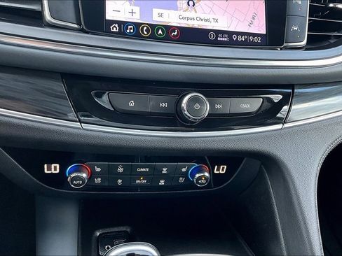 Used 2021 Buick Enclave Premium w/ Sun and Sites Package FWD image 16