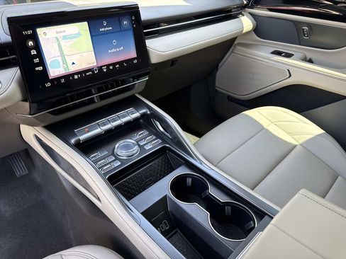 Certified 2025 Lincoln Nautilus Premier AWD/4WD image 26