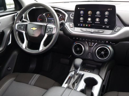 Used 2024 Chevrolet Blazer LT w/ Convenience Package image 11
