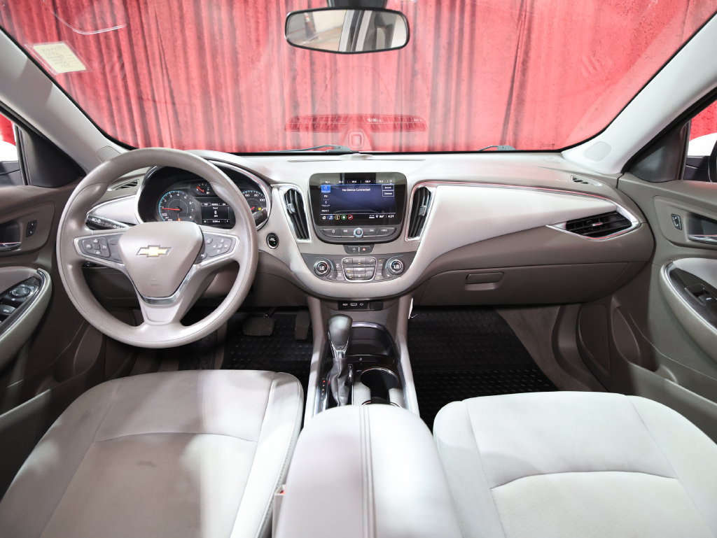 Used 2021 Chevrolet Malibu LT FWD image 15