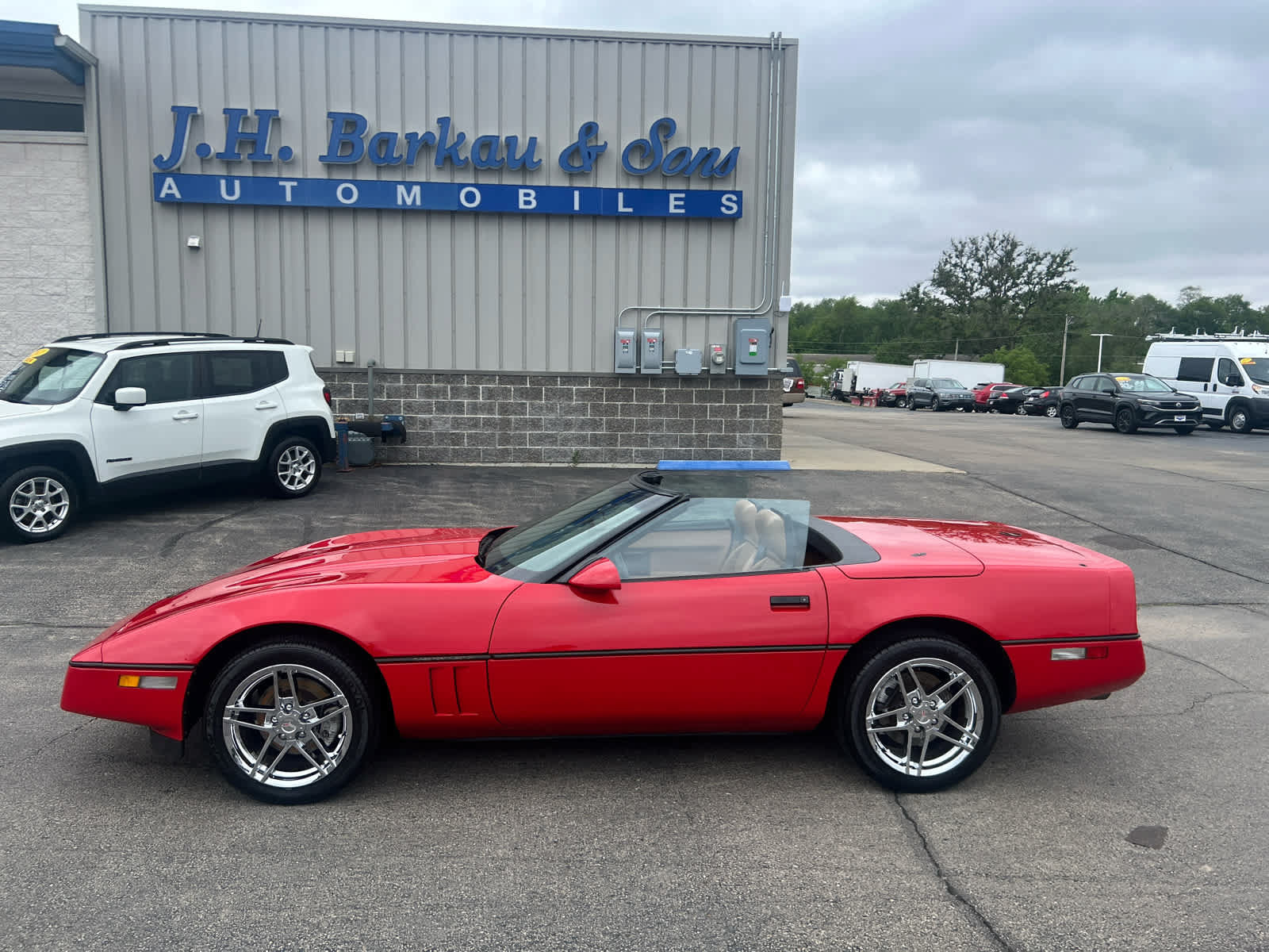 Used 1989 Chevrolet Corvette Convertible RWD image 4