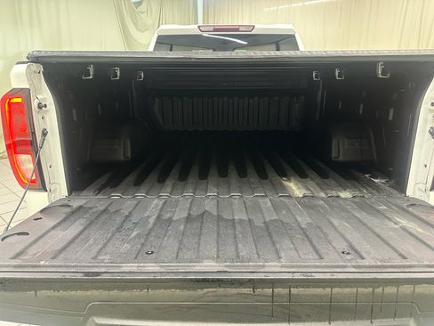 Used 2023 GMC Sierra 1500 Pro w/ Graphite Edition AWD/4WD image 8
