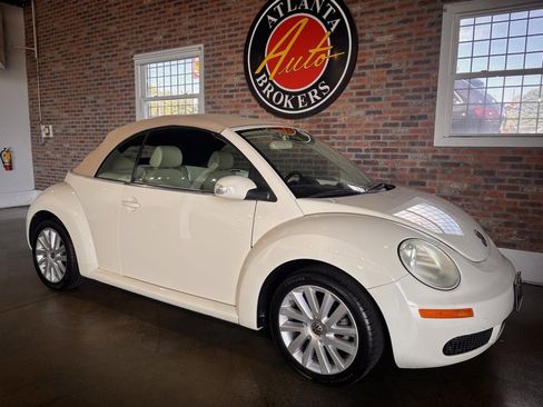 Used 2008 Volkswagen Beetle SE image 23